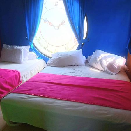 Villa Hello Kitty Kota Bunga Puncak Cinengangirang Buitenkant foto